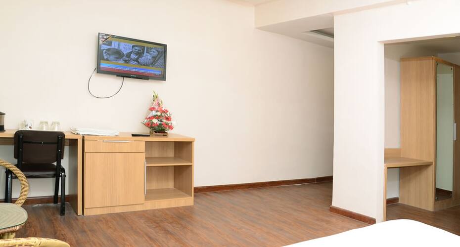 Hotel President Park & Serviced Apartment, Indore 3